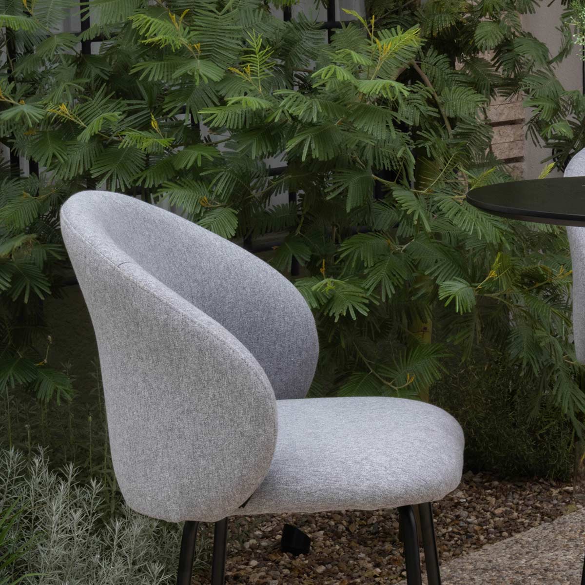 Banco alto de poliester Capri