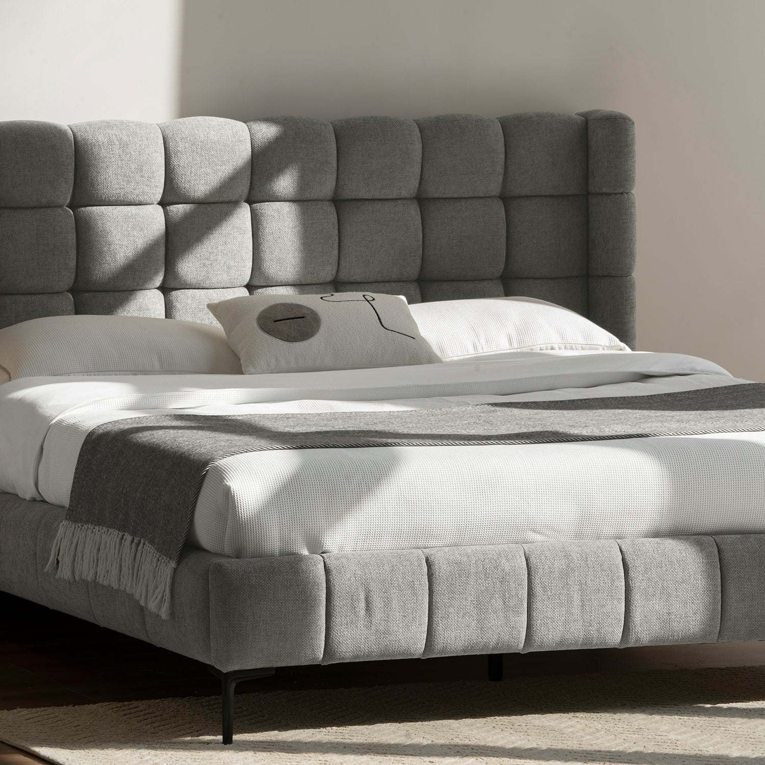 CAMA TOLEDO VISTA EN PERSPECTIVA CERRADA EN CUARTO LIFESTYLE