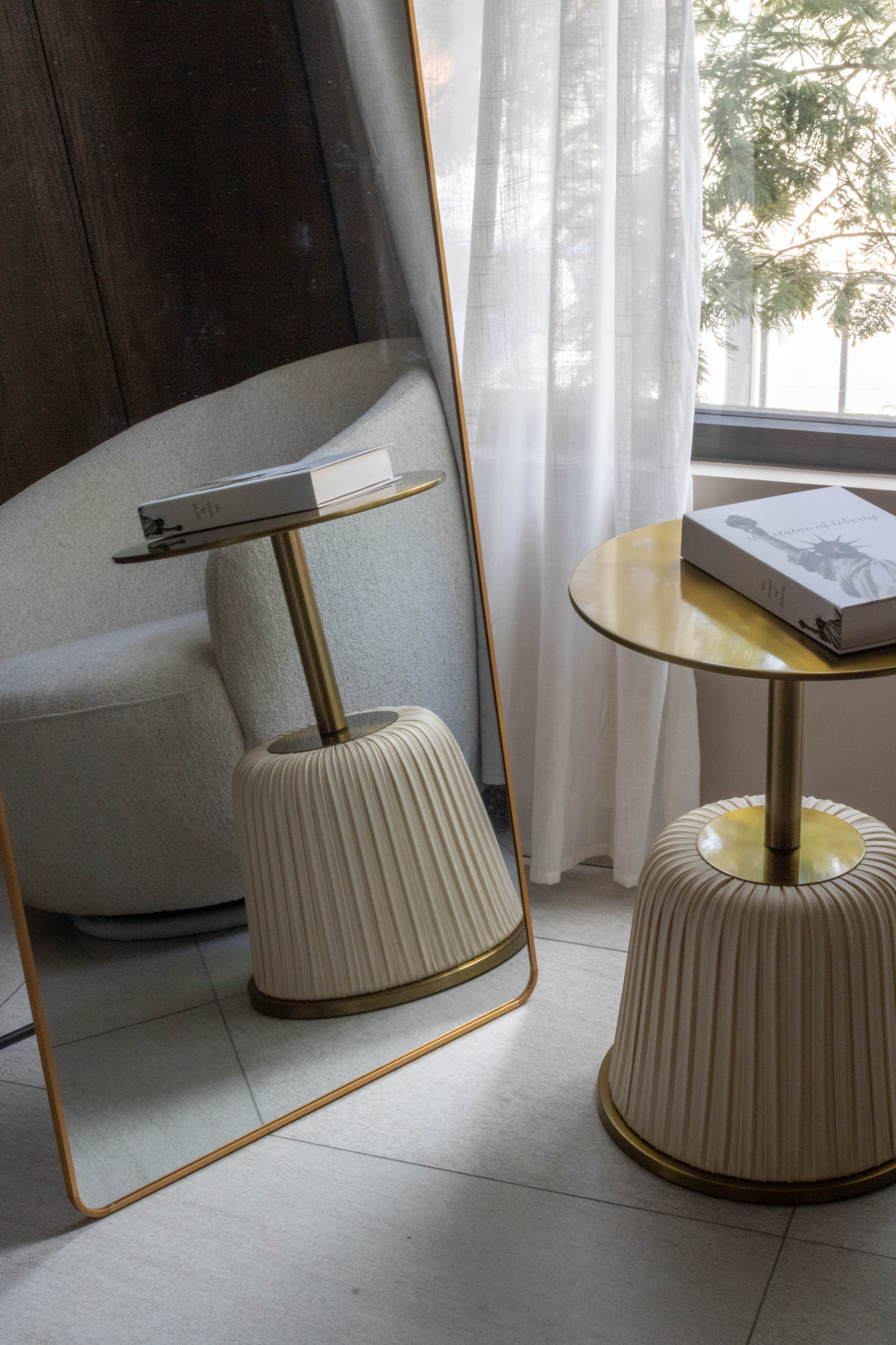 Mesa Auxiliar Marcella en sala, foto ambientada