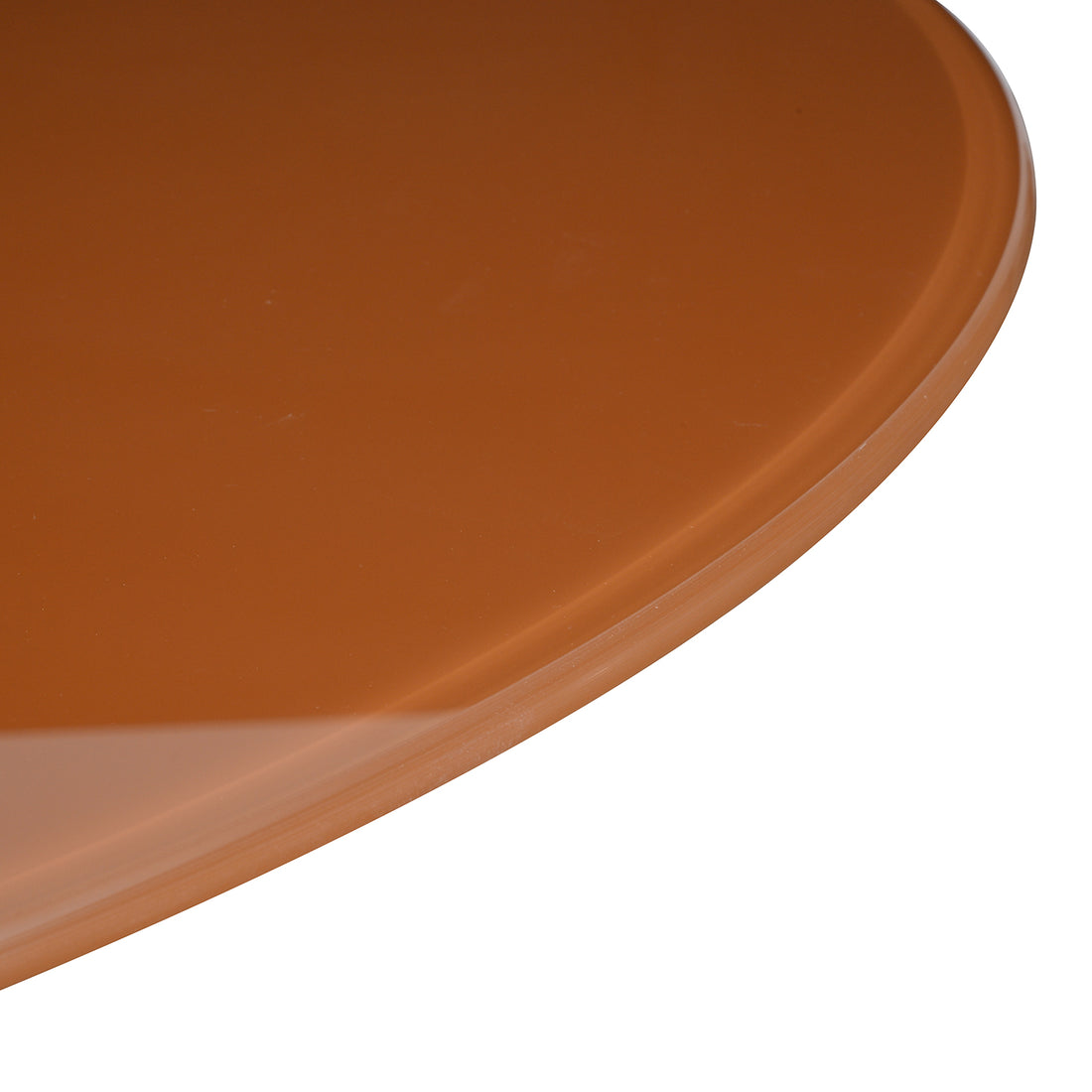 Detalle de la tapa de la mesa para comedor Cartagena color naranja