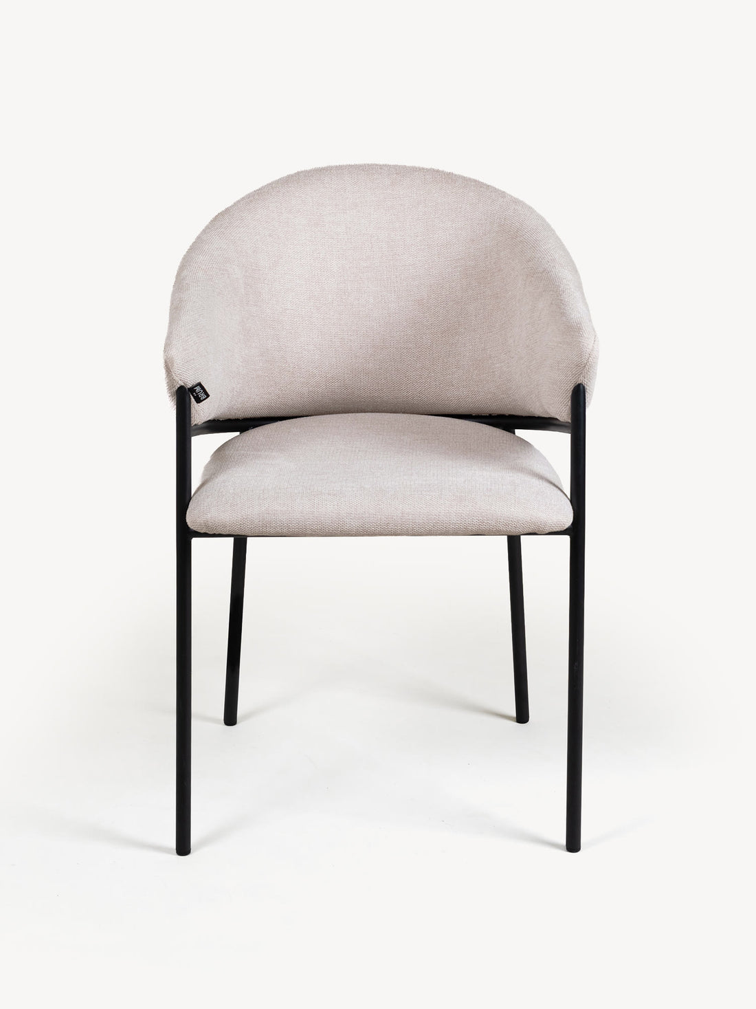 Silla Berlín pata negra beige, vista de frente