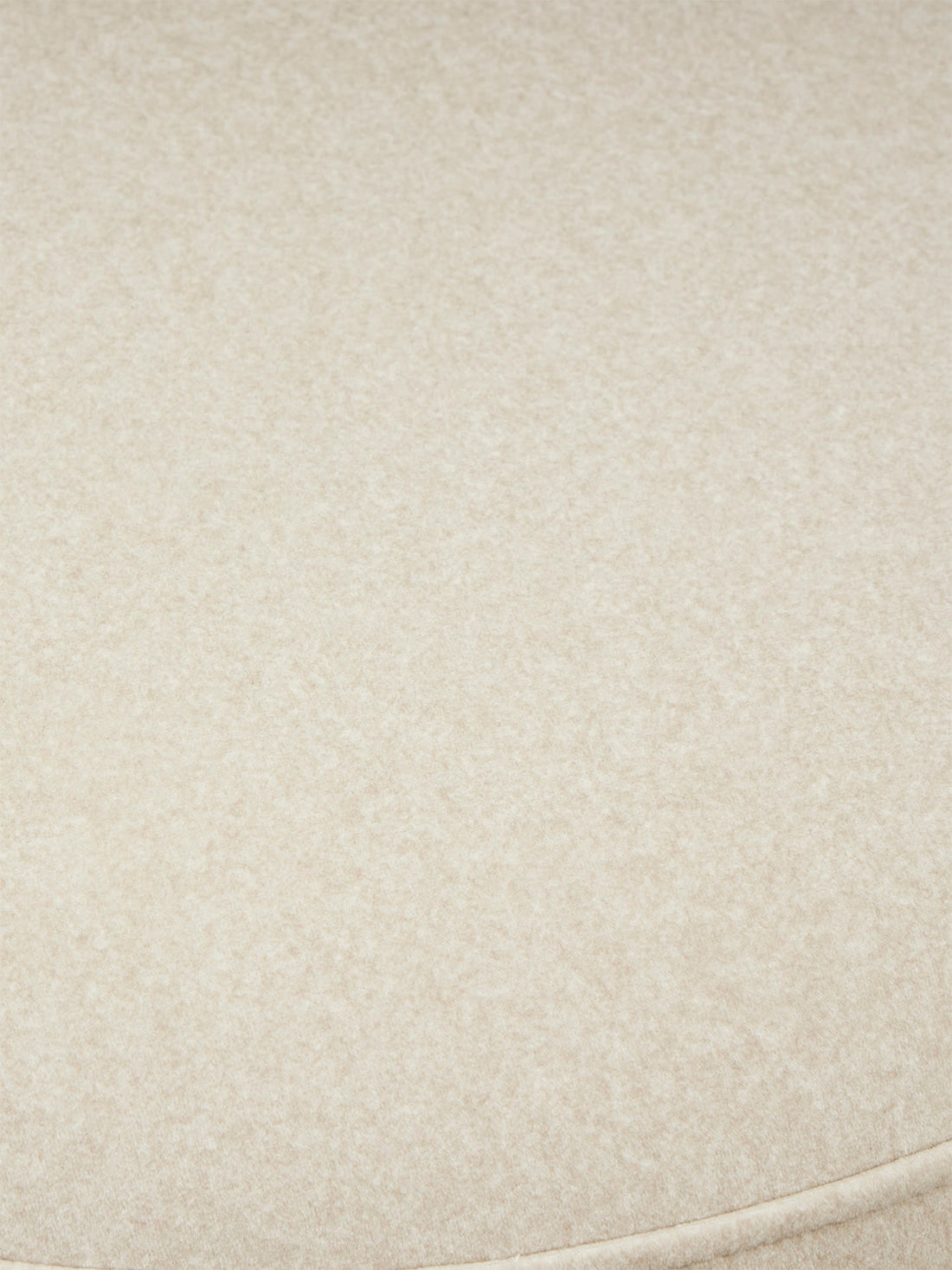 Silla de diseño Milán beige, detalle