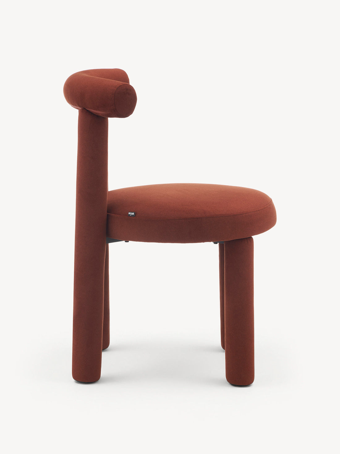 Silla de diseño Milán ocre, vista lateral
