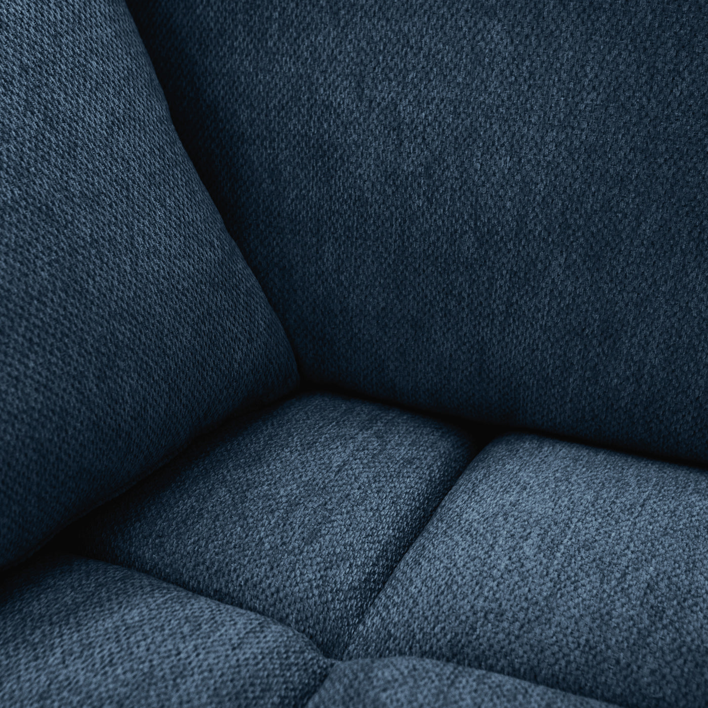 Sofá Modular Croaciaa — SOFÁ CORACIAA AZUL DER VISTA EN ZOOM DEL RESPALDO Y ASIENTO