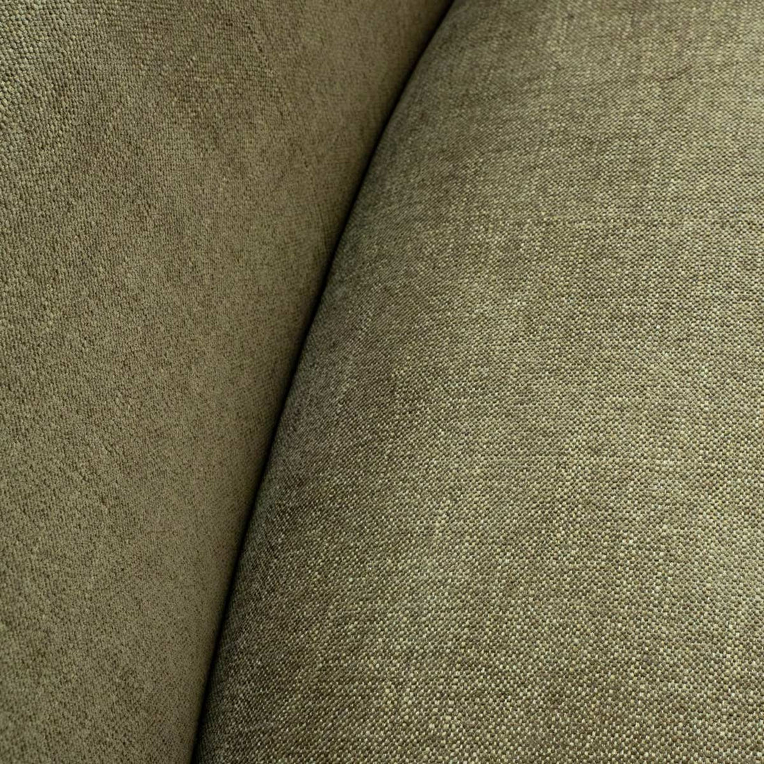 SOFÁ PORTUGAL VERDE VISTA EN DETALLE ASIENTO Y RESLPADO 
