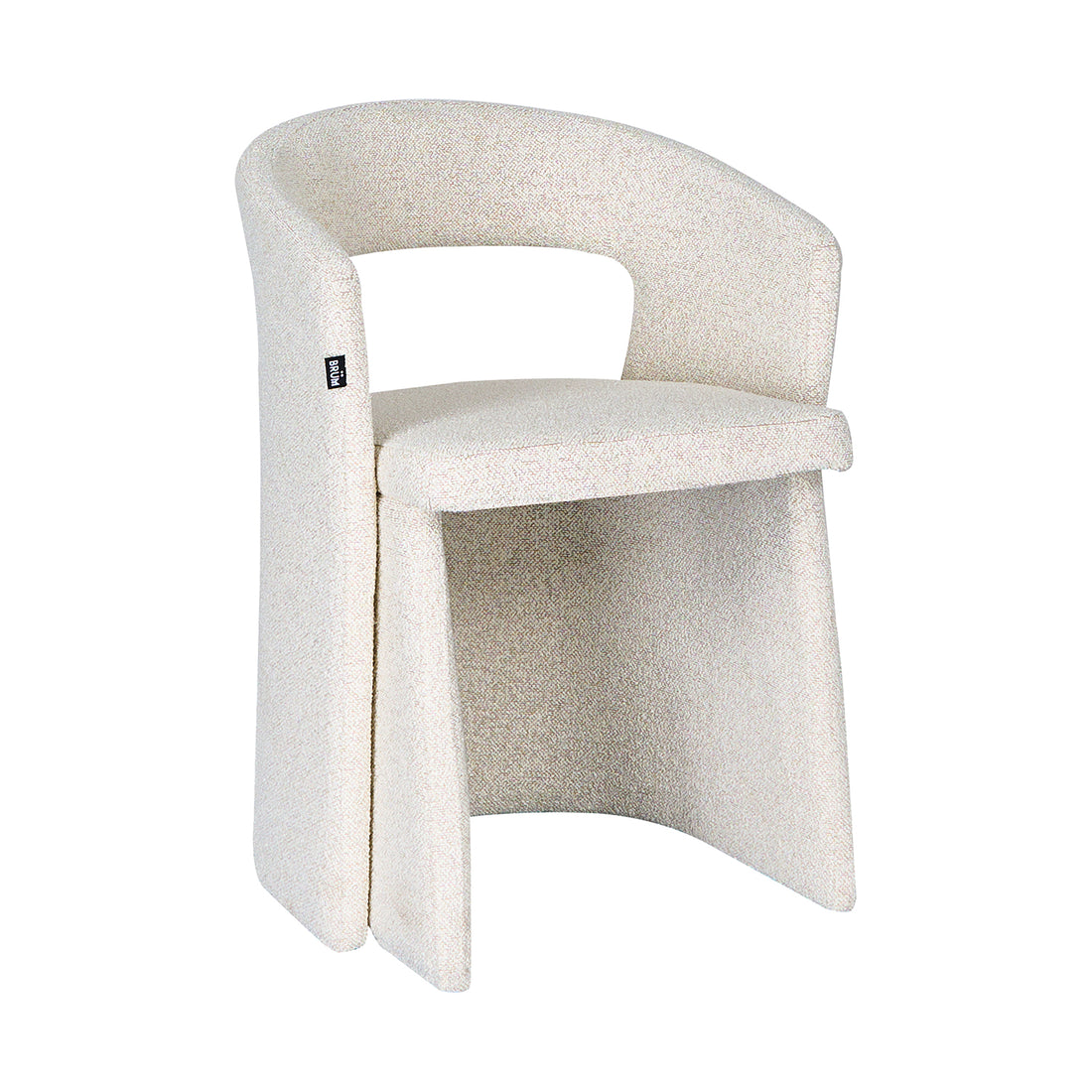 Silla Pavia beige con fondo blanco vista en perspectiva