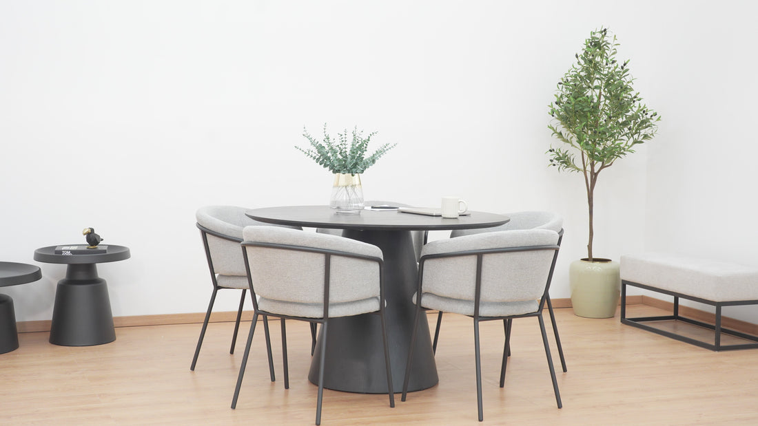 Silla Escocia Grey Pata Negra en Comedor Tokio video